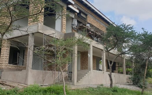 5 bedroom 554 sq mtrs Villa with a Swimming pool in Tuala