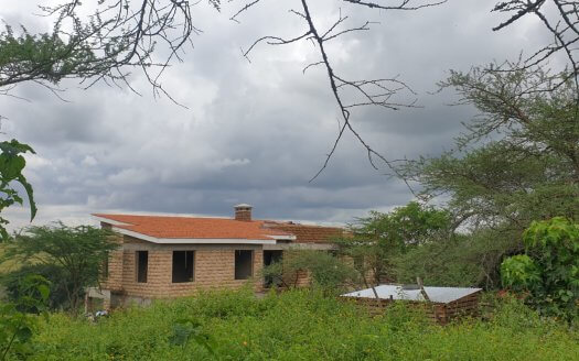 5 bedroom 554 sq mtrs Villa with a Swimming pool in Tuala